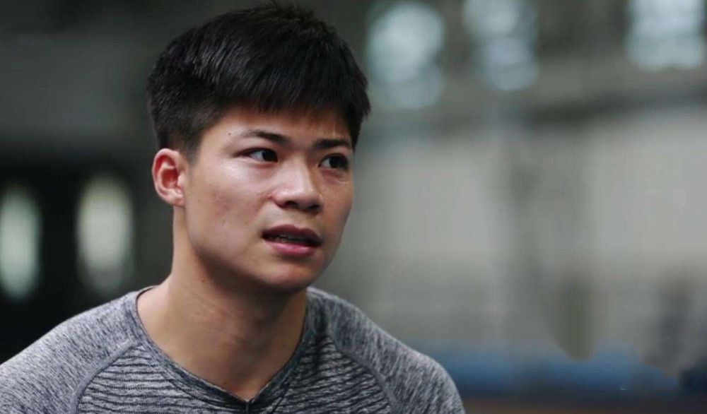 尽管，他的成人电影依然以家庭的兴衰、人物的命运为主线。